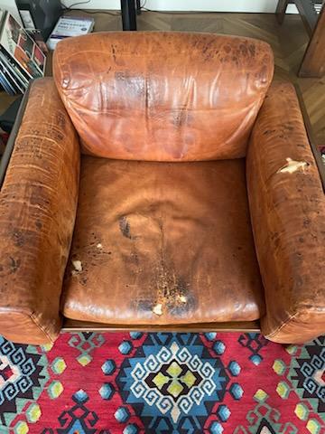 Comment changer le cuir d'un salon complet Knoll sur Paris ?