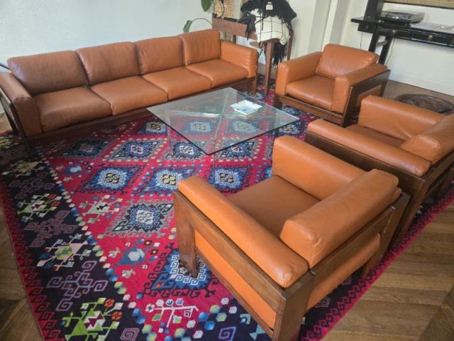 Comment changer le cuir d'un salon complet Knoll sur Paris ?