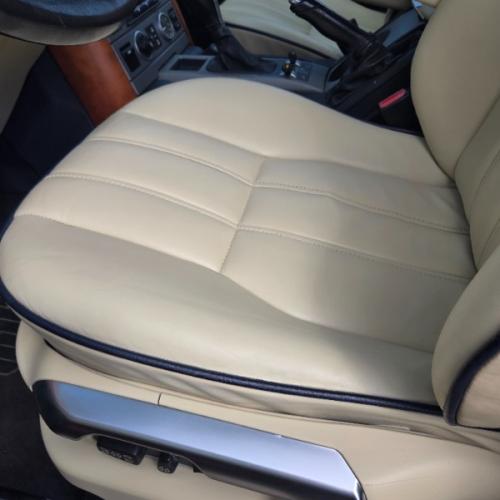 Rénovation et pigmentation intérieur cuir d'un Range Rover Vogue L322