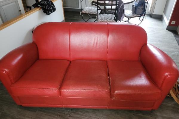 Comment changer la couleur de mon canapé et fauteuil club en cuir à Nanterre ?