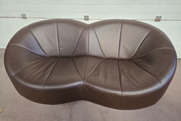 Comment rénover et changer la couleur du cuir d'un canapé Ligne Roset Pumpkin ?