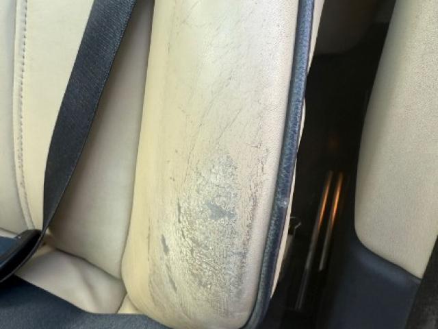 Rénovation et pigmentation intérieur cuir d'un Range Rover Vogue L322