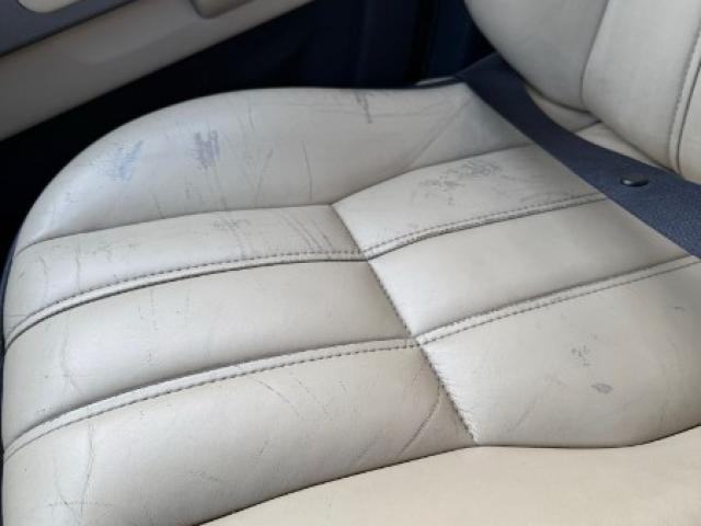 Rénovation et pigmentation intérieur cuir d'un Range Rover Vogue L322