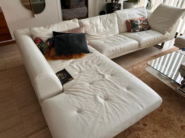 Comment changer la couleur d'un canapé en cuir Roche-Bobois à Verrières-le-Buisson  ?