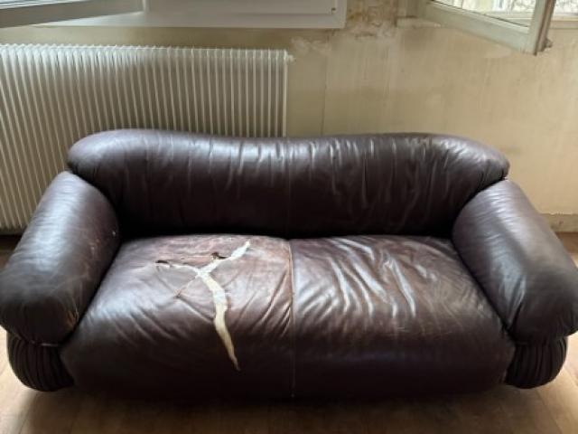 Comment rénover un Canapé Cassina Sesann en Cuir à Paris ?