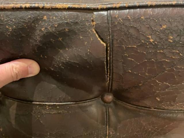 Comment rénover le cuir d'un fauteuil Barcelona ?