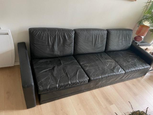 Comment redonner une nouvelle jeunesse à un canapé Knoll en cuir de 1970 sur Paris ?
