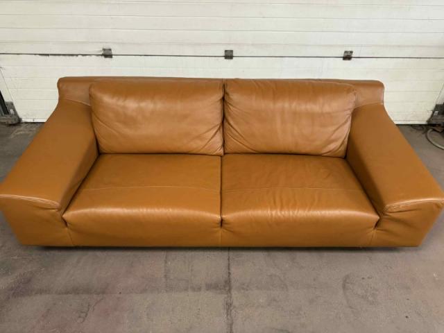 Comment moderniser canapés en cuir en changeant de couleur ?